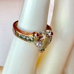 EDCO Chunky Crystal Heart Ring, Size 6, pls see video